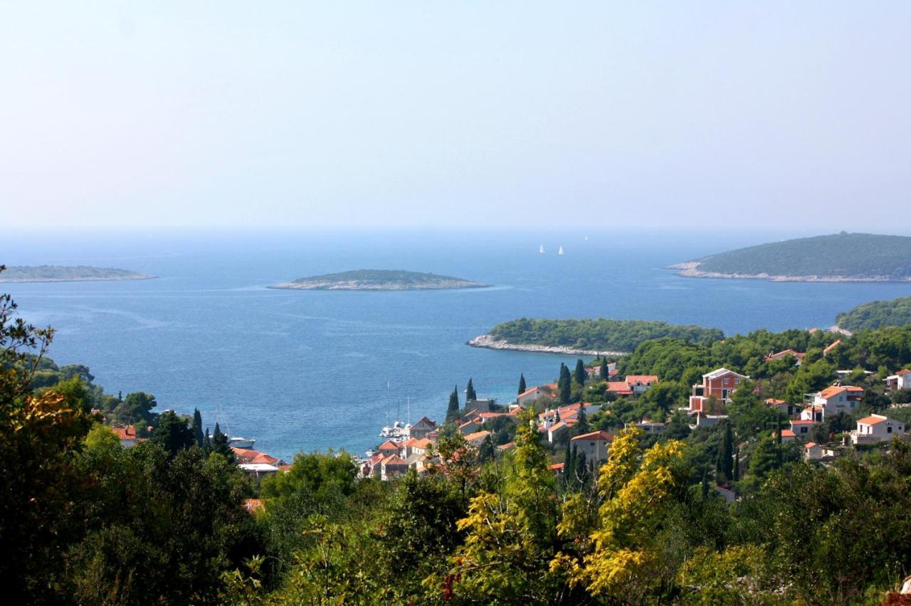 Apartments By The Sea Maslinica, Solta - 774 Grohote Exterior photo